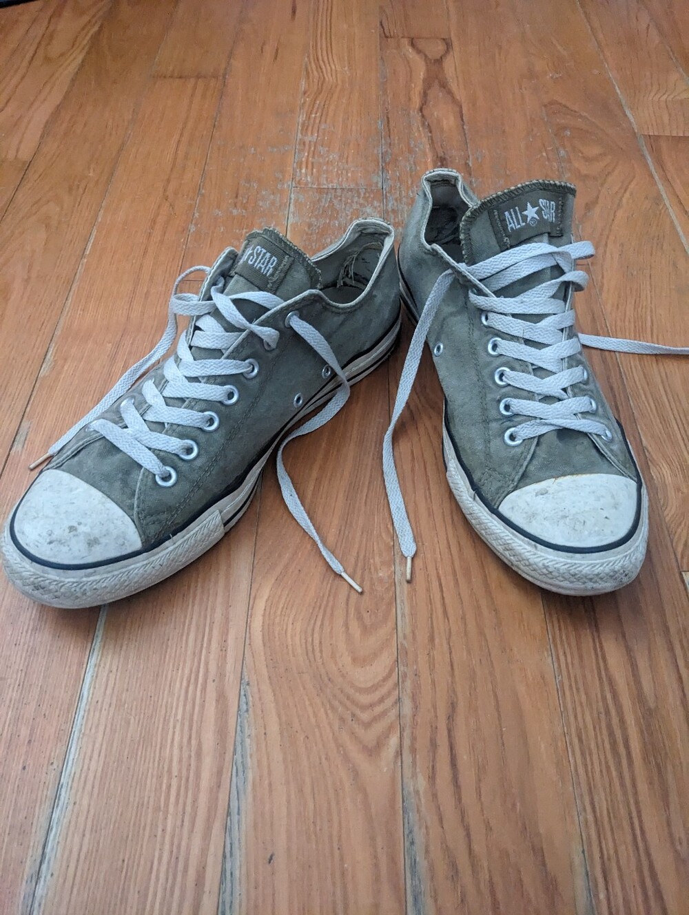 Converse Chuck Taylor Gray Tan Punk Grunge Rock Distressed Women's 14